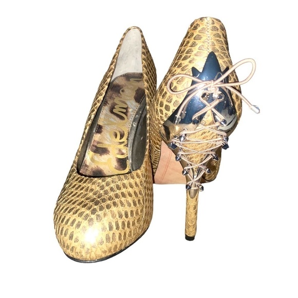 Sam Edelman Shoes - Sam Edelman Evan Snakeskin Gold Spike Heels Size 6